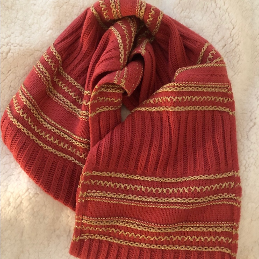 $5 items to be removed June 2026 - Infinity scarf